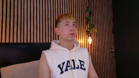 Christopher  Chris online show from January 2025 12:09:02 PM