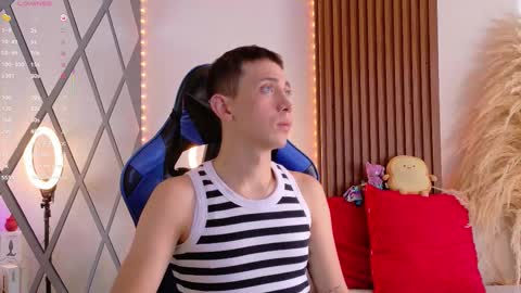 Christopher  Chris online show from September 2025 12:39:01 PM