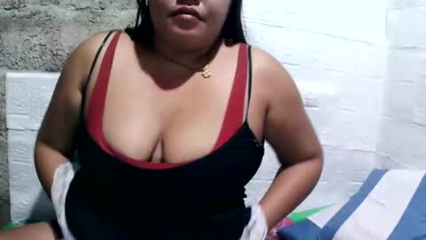 Snapshot of naughty_baby25 chatting on January 2025 05:13:01 PM Hannah online show from January 2025 05:13:01 PM