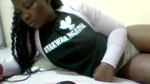 Snapshot of naughty_baddie5 chatting on May 2026 05:14:02 AM candy online show from May 2026 05:14:02 AM