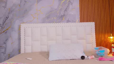 SASHA  online show from November 2025 02:58:01 AM