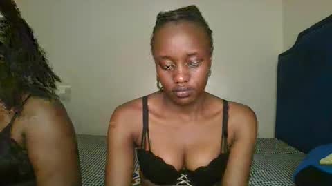 naughty_ellaa online show from October 2025 05:55:02 PM