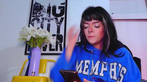 Em  please help me reach 100 thumbs up 3 online show from November 2025 06:41:02 AM