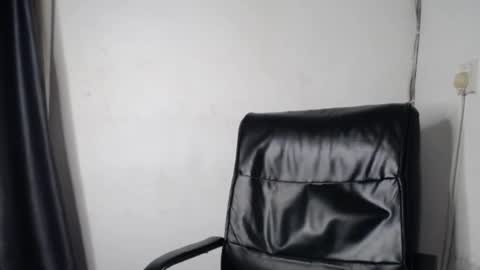 Zoey online show from November 2025 07:13:02 PM