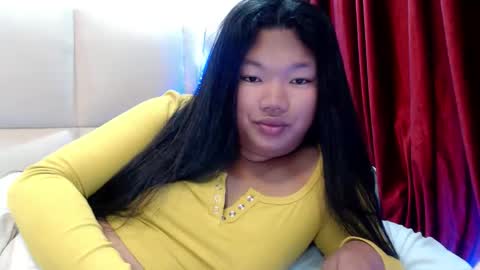 Snapshot of naughty_kate18 chatting on October 2025 05:14:01 PM KATE online show from October 2025 05:14:01 PM