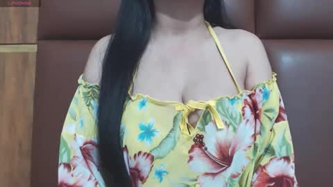 Snapshot of naughty_love489696 chatting on May 2026 05:40:02 PM riya online show from May 2026 05:40:02 PM