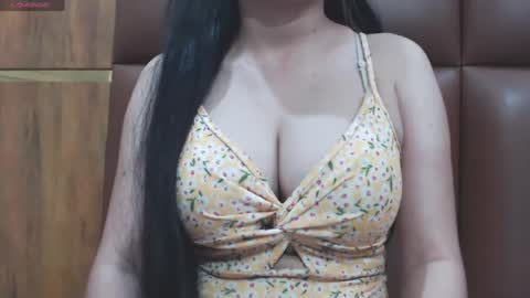 Snapshot of naughty_love489696 chatting on June 2026 05:35:02 PM riya online show from June 2026 05:35:02 PM