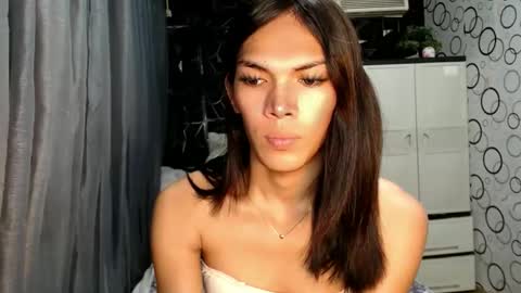 Snapshot of naughty_princess24 chatting on May 2026 01:57:16 AM Ariela online show from May 2026 01:57:16 AM