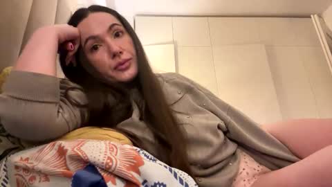 Snapshot of naughty_princesse chatting on April 2026 02:03:02 AM Elena online show from April 2026 02:03:02 AM