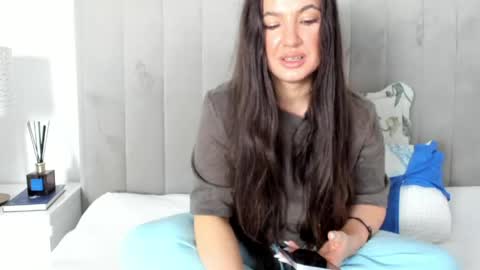 Snapshot of naughty_princesse chatting on May 2026 07:59:02 AM Elena online show from May 2026 07:59:02 AM