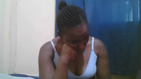 Snapshot of naughty_slender2 chatting on April 2026 06:14:02 AM jn online show from April 2026 06:14:02 AM