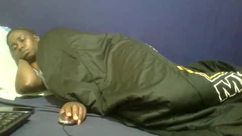 Snapshot of naughty_slender2 chatting on May 2026 07:33:01 PM jn online show from May 2026 07:33:01 PM
