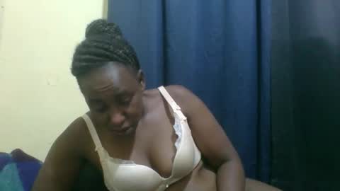 Snapshot of naughty_slender2 chatting on May 2026 06:06:01 PM jn online show from May 2026 06:06:01 PM