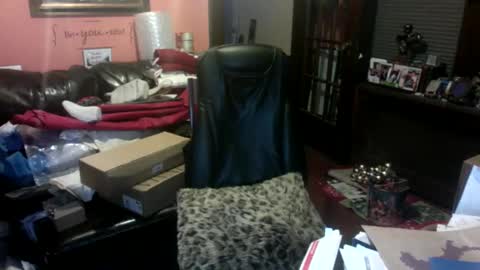 Snapshot of naughtybone chatting on April 2026 05:32:01 AM naughtybone online show from April 2026 05:32:01 AM