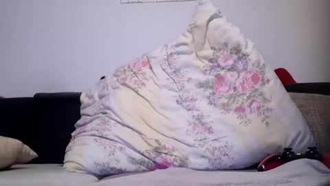 Snapshot of naughtygermansteven chatting on December 2025 11:43:02 PM naughtygermansteven online show from December 2025 11:43:02 PM