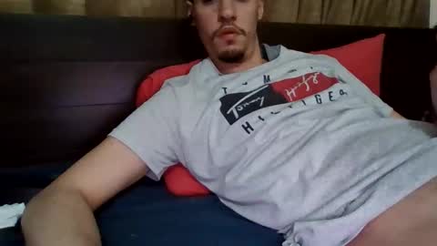 naughtyguy556677 online show from May 2026 01:11:02 AM