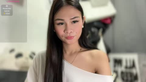 your girlfriend mira online show from May 2026 11:42:01 PM