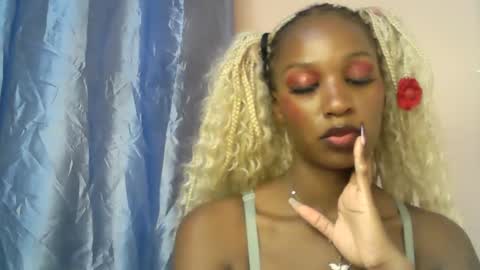 naughtynovaaa online show from September 2025 12:16:01 PM