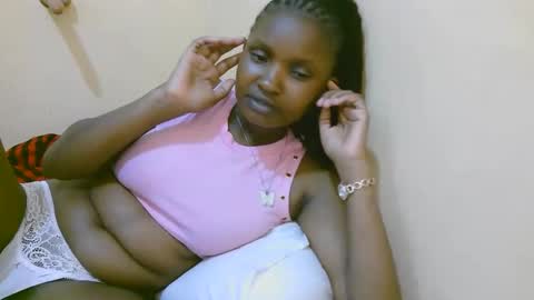 naughtyqueen online show from October 2025 12:06:02 PM