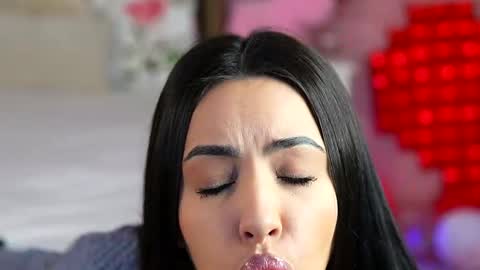 Nico online show from March 2026 05:19:01 AM