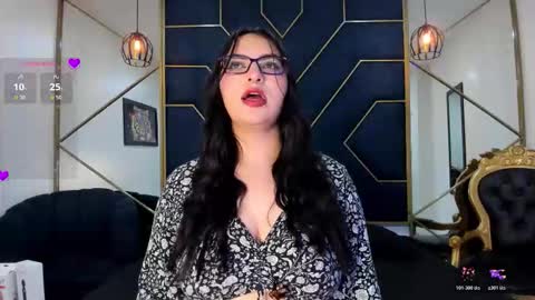 NavannyCattan online show from November 2025 04:15:01 AM