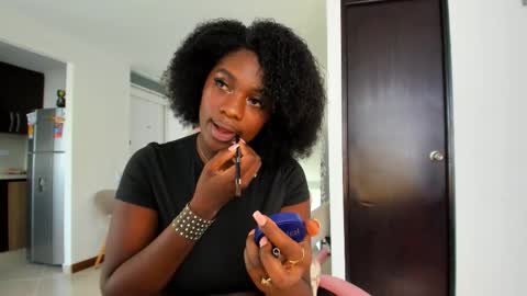 Nayah Williams  - OnlyFans  online show from November 2025 01:00:02 PM