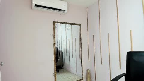 Nayaris 3 online show from February 2026 06:48:01 PM