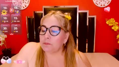 Lady Nayla online show from March 2025 05:29:02 PM