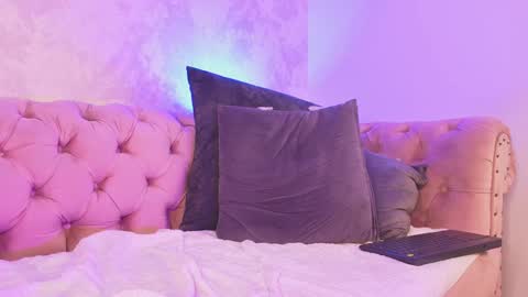 Juli  online show from January 2025 04:36:02 PM