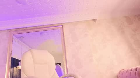 Juli  online show from March 2025 02:23:02 PM