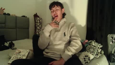 Im Nayton online show from October 2025 12:24:01 AM