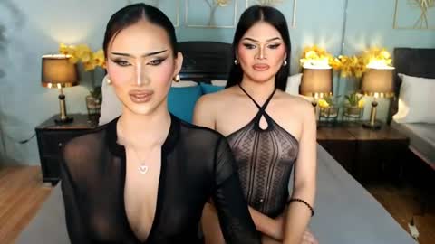 Snapshot of nayumi_edwards chatting on June 2026 08:08:01 PM F R A N Z I A online show from June 2026 08:08:01 PM