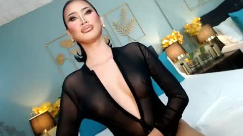 Snapshot of nayumi_edwards chatting on July 2026 04:57:01 PM F R A N Z I A online show from July 2026 04:57:01 PM