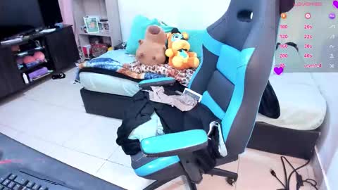 Geek Nicole    im Neeko UwU online show from September 2025 11:04:02 PM