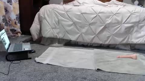 NEIGHBORGUY4U online show from December 2025 06:38:02 PM