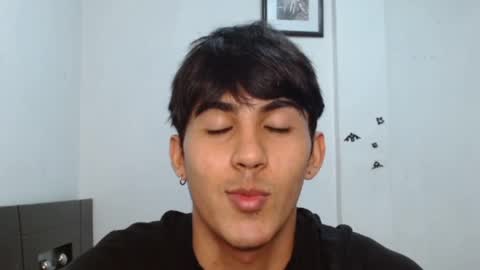 Snapshot of neithanzyn chatting on December 2024 07:21:02 PM Neithanzyn online show from December 2024 07:21:02 PM