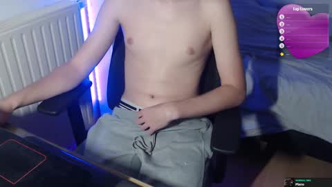 Snapshot of nelan0 chatting on September 2025 08:44:02 PM Nelan online show from September 2025 08:44:02 PM