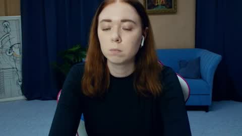 Nelli online show from March 2026 07:29:01 PM