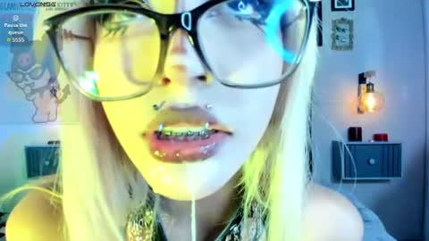 Snapshot of nemesis_castel_ chatting on July 2026 03:07:01 PM Nemesis online show from July 2026 03:07:01 PM