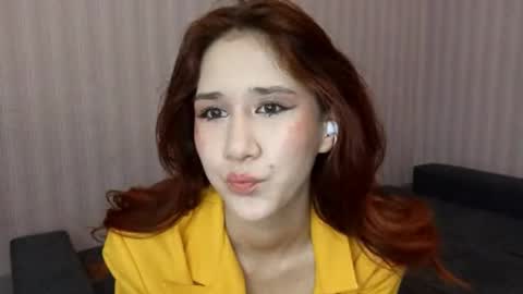 Snapshot of nenitawildes chatting on November 2025 09:33:01 AM Reily online show from November 2025 09:33:01 AM