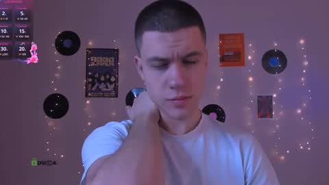 Snapshot of neo_raze_ chatting on March 2026 09:29:02 PM neo_raze_ online show from March 2026 09:29:02 PM