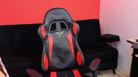 just Daniel  online show from December 2025 07:08:02 PM