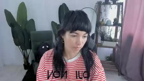 Snapshot of neogeisha28 chatting on July 2026 06:29:01 AM Neo Geisha online show from July 2026 06:29:01 AM