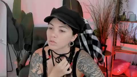 Snapshot of neogeisha28 chatting on August 2026 06:12:01 AM Neo Geisha online show from August 2026 06:12:01 AM