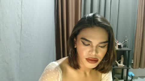 Snapshot of neomi_hardcock chatting on May 2026 03:40:02 PM neomi online show from May 2026 03:40:02 PM
