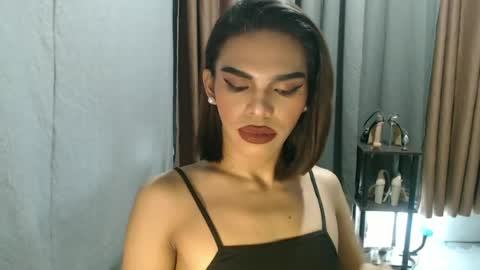 Snapshot of neomi_hardcock chatting on June 2026 06:29:02 PM neomi online show from June 2026 06:29:02 PM