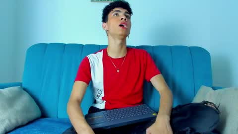  NeoRaptis  jhonatan  online show from March 2025 08:43:02 PM