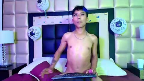 neoxangel69 online show from June 2026 04:00:02 PM