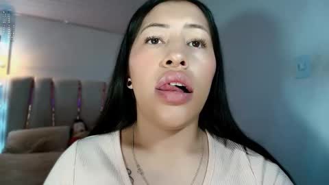 Helena    Every Friday new video for my fan club loves  online show from February 2025 08:33:01 PM