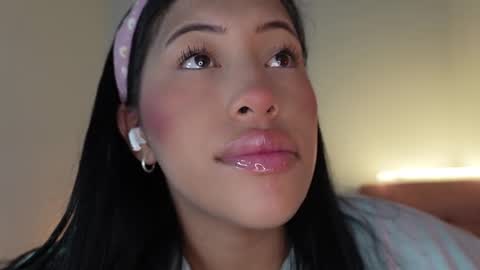 Helena    Every Friday new video for my fan club loves  online show from September 2025 05:13:02 PM